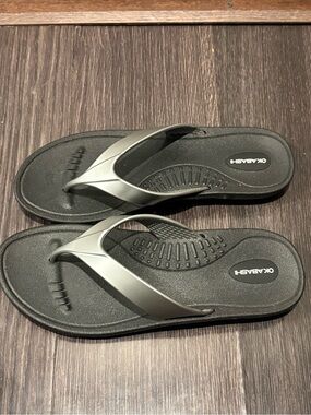 Okabashi Breeze women’s black and silver sandals size L (9)